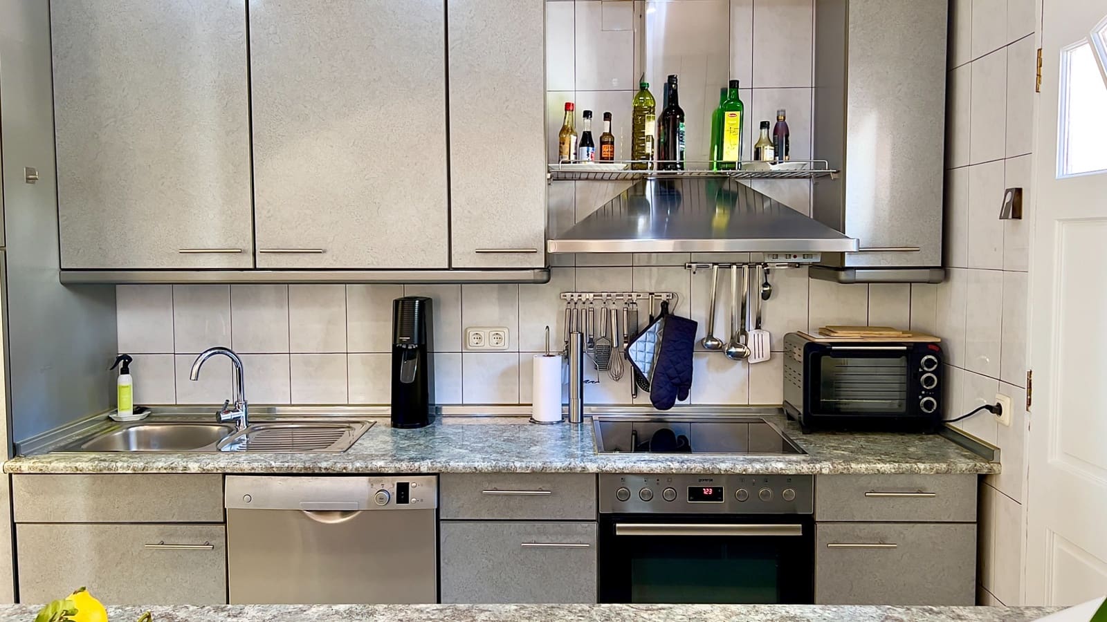 3 bedroom Villa for sale in Moraira with pool - € 825,000 (Ref: 9329748)