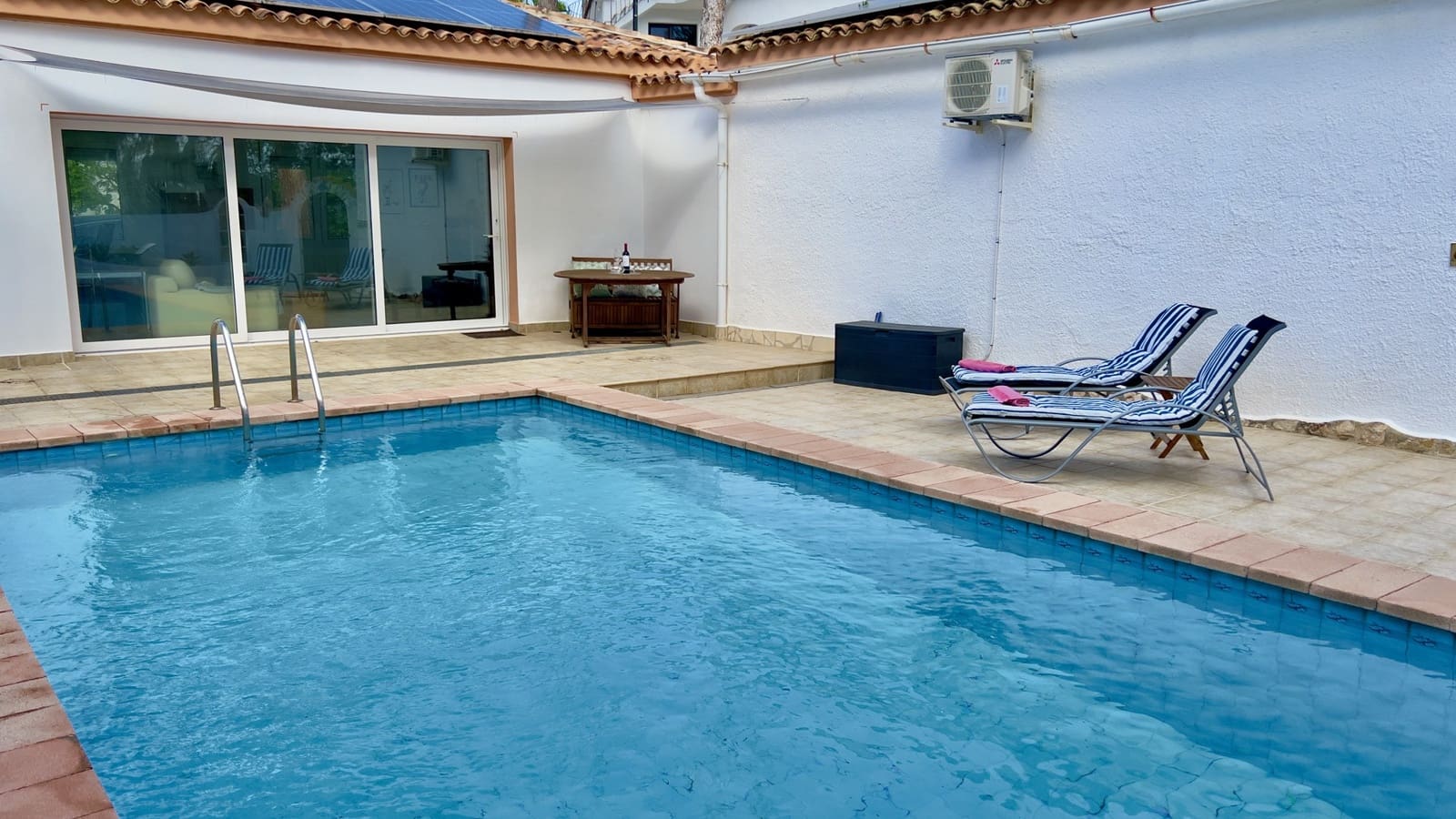 3 bedroom Villa for sale in Moraira with pool - € 825,000 (Ref: 9329748)