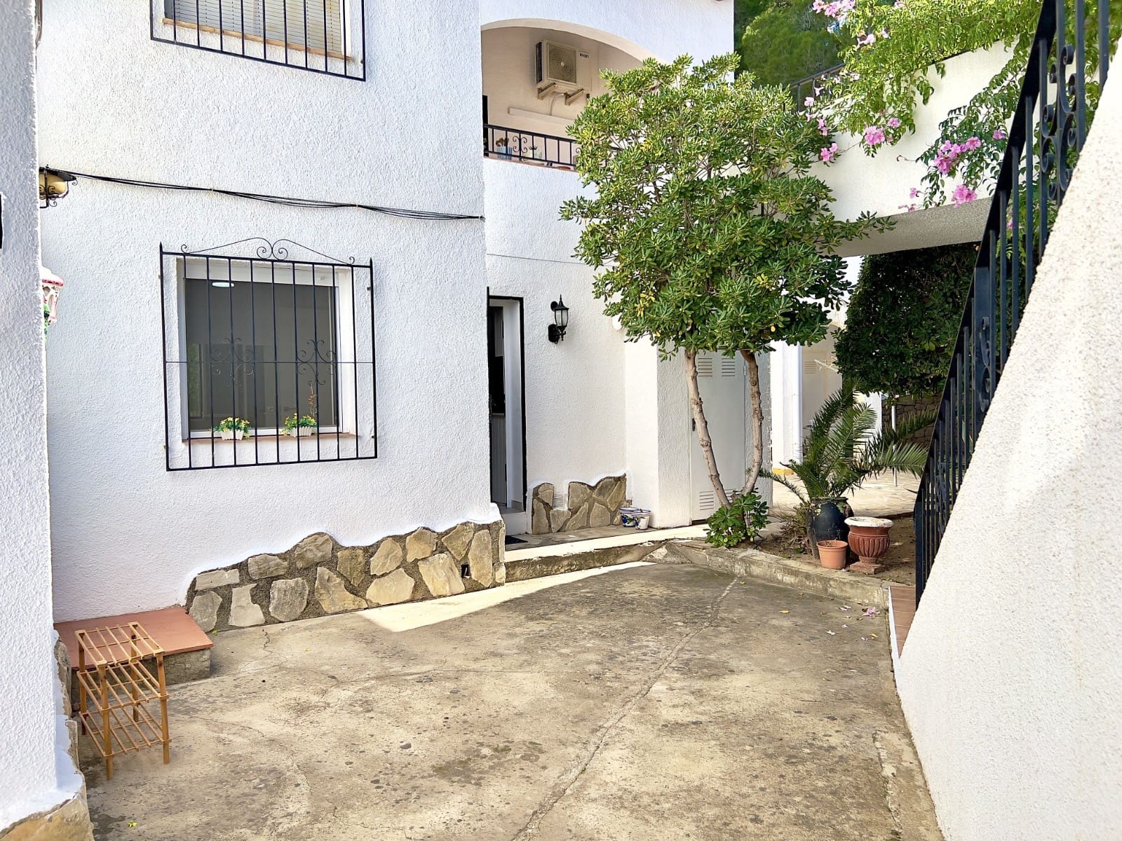 2 Zimmer Bungalow zu verkaufen in Moraira mit Pool - 320.000 € (Ref: 9360439)