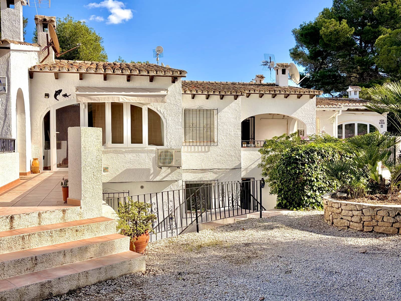 2 Zimmer Bungalow zu verkaufen in Moraira mit Pool - 320.000 € (Ref: 9360439)