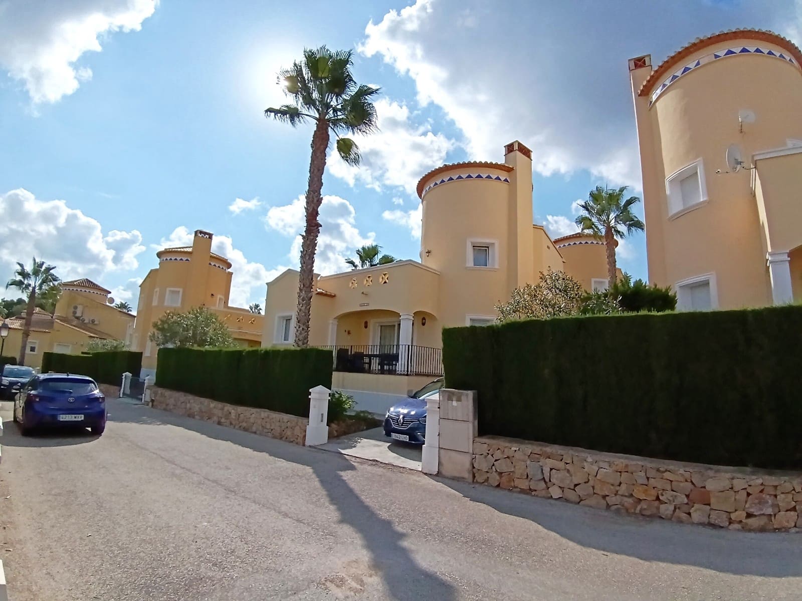 3 sypialnia Willa na sprzedaż w La Sella z basenem garażem - 349 000 € (Ref: 9404436)