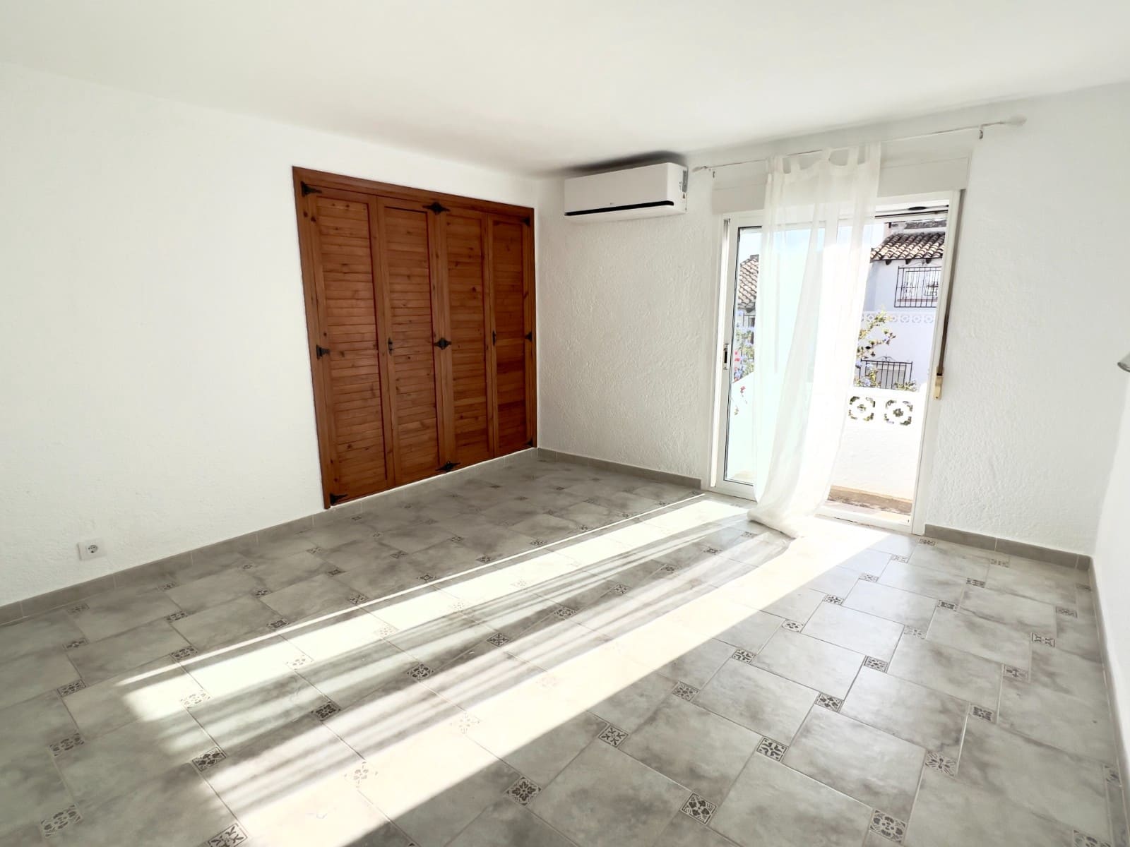 3 soverom Rekkehus til salgs i Moraira med svømmebasseng - € 295 000 (Ref: 9450553)