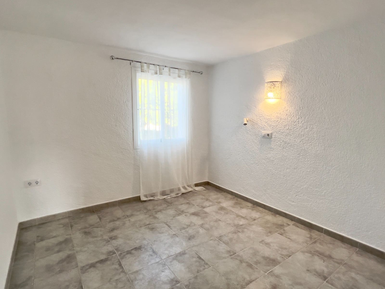 3 soverom Rekkehus til salgs i Moraira med svømmebasseng - € 295 000 (Ref: 9450553)