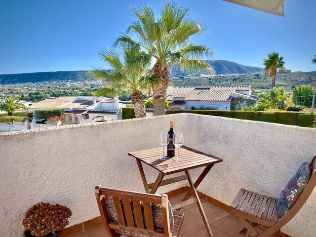 5 bedroom Villa for sale in Benitachell / Benitatxell with pool garage - € 495,000 (Ref: 9451381)