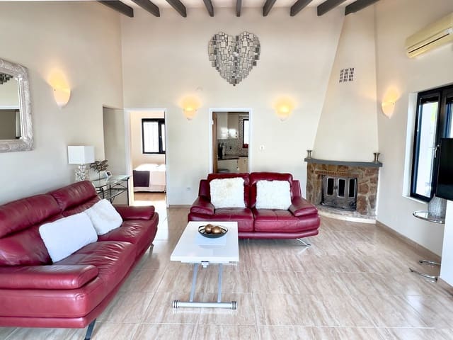 4 soveværelse Villa til salg i El Portet - Pla de Mar, Teulada-Moraira med swimmingpool garage - € 649.995 (Ref: 9552000)