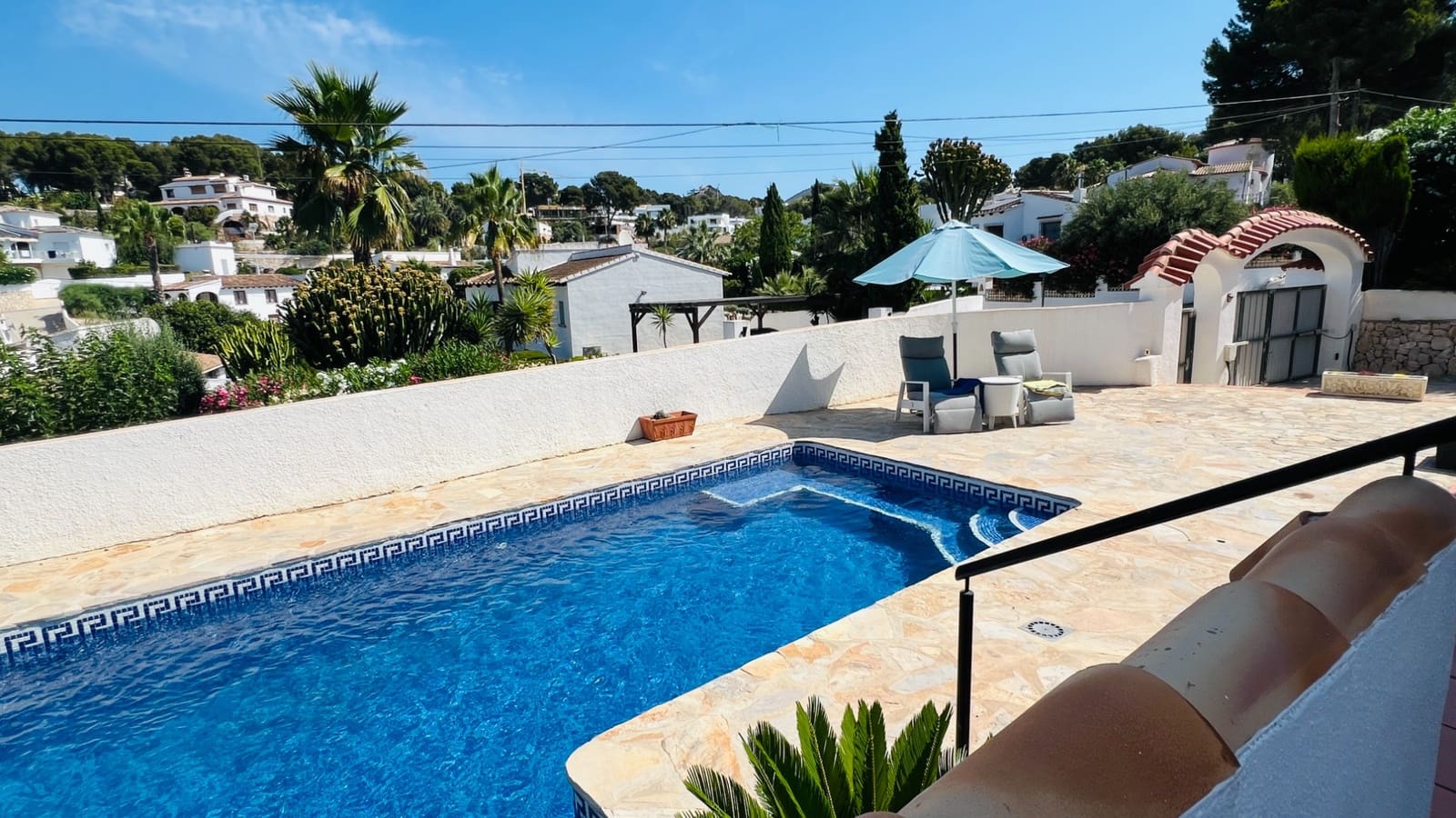 Chalet de 4 habitaciones en Moraira en venta con piscina garaje - 649.995 € (Ref: 9552000)