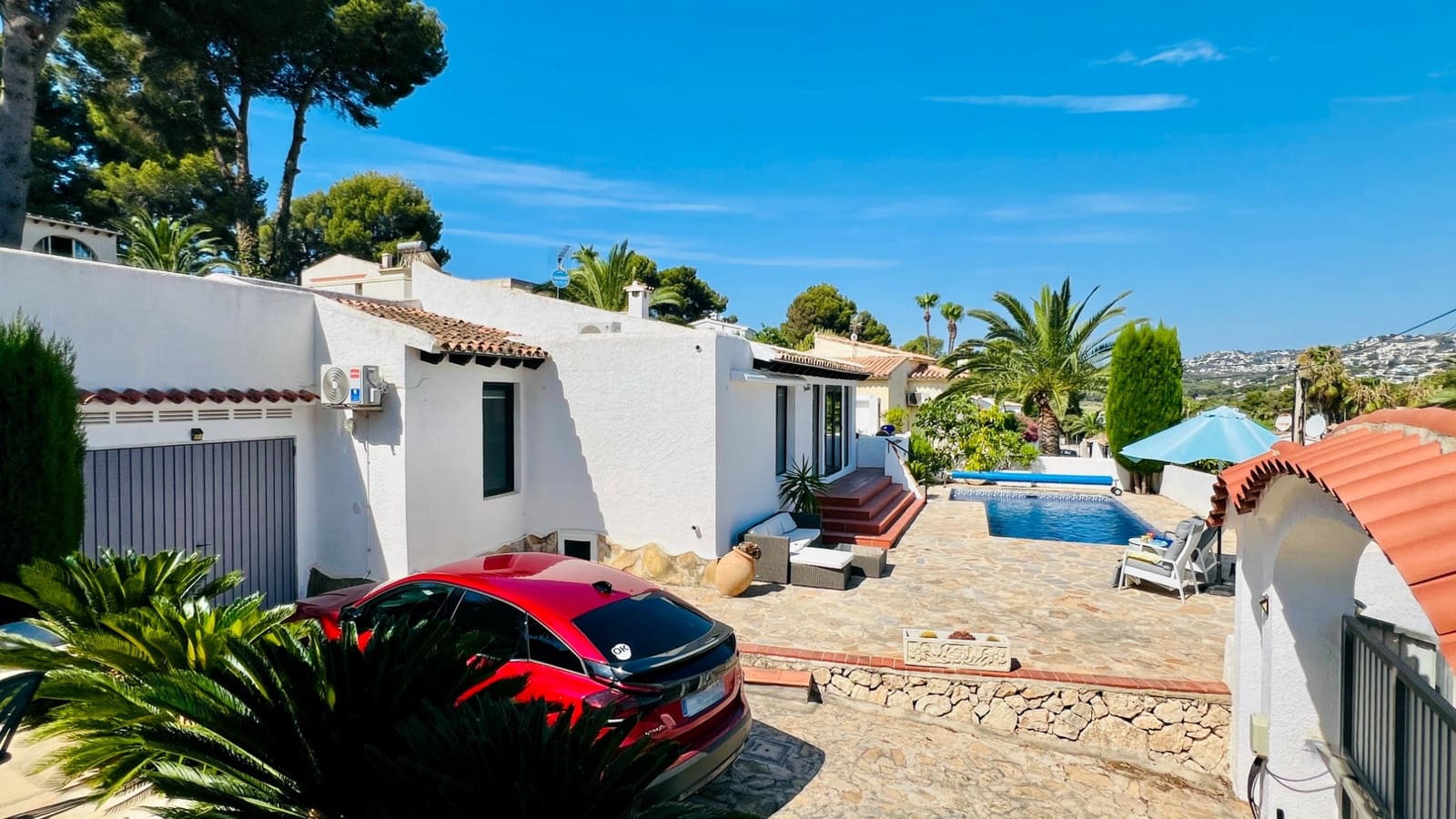 Chalet de 4 habitaciones en Moraira en venta con piscina garaje - 649.995 € (Ref: 9552000)