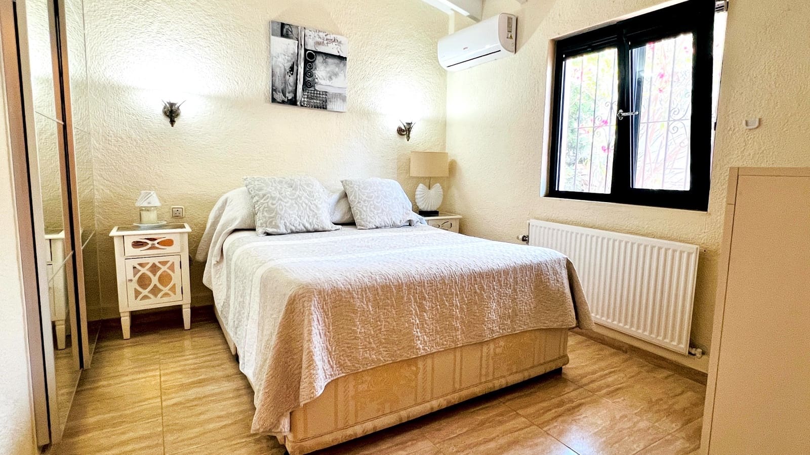 Chalet de 4 habitaciones en Moraira en venta con piscina garaje - 649.995 € (Ref: 9552000)