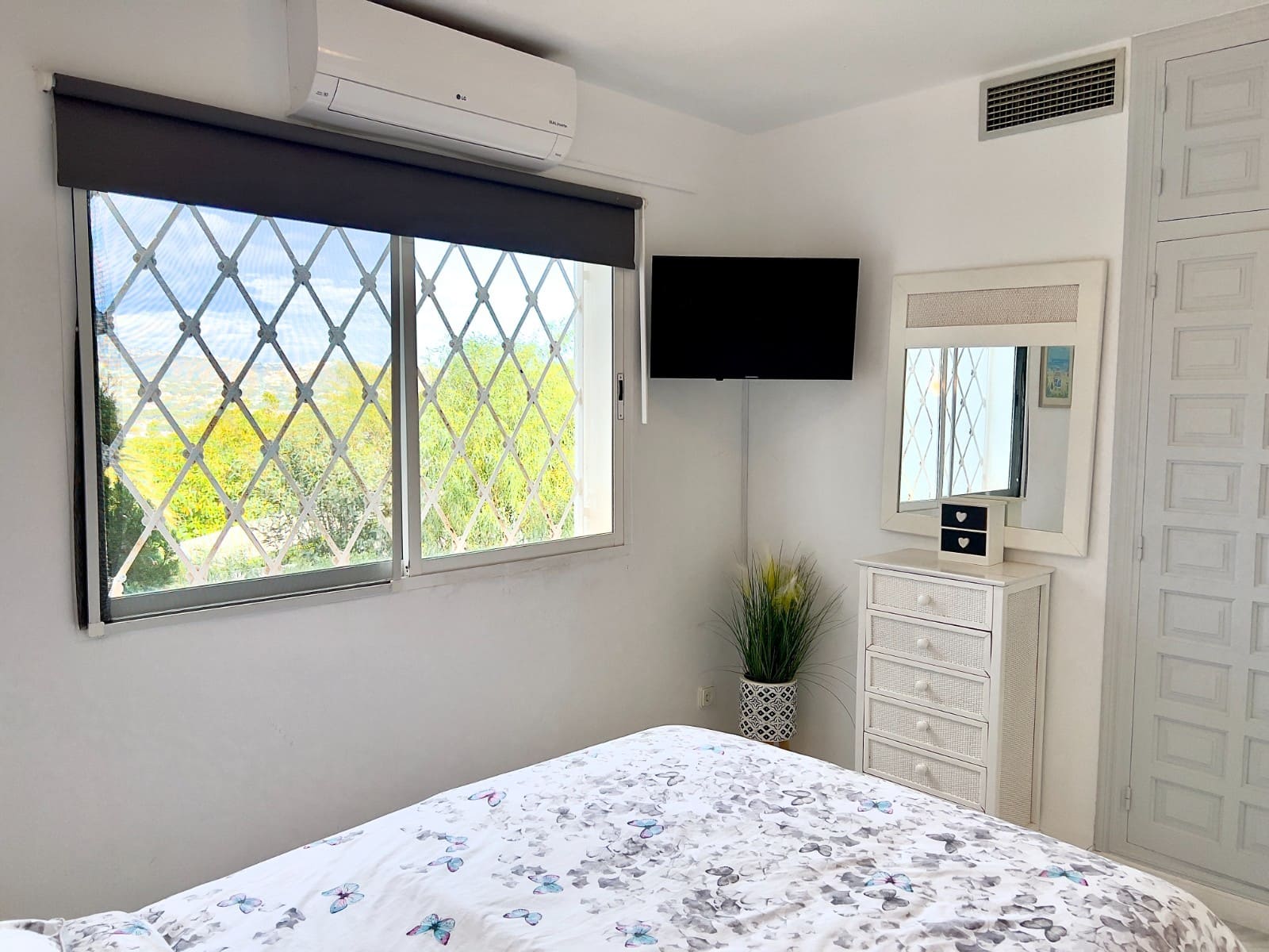 3 makuuhuone Huvila myytävänä paikassa Moraira mukana uima-altaan 
autotalli - 595 000 € (Ref: 9580364)