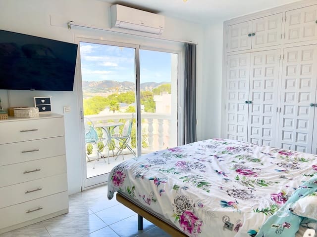 3 makuuhuone Huvila myytävänä paikassa Moravit - Cap Blanc, Teulada-Moraira mukana uima-altaan 
autotalli - 595 000 € (Ref: 9580364)