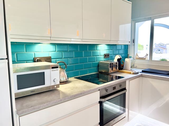 3 makuuhuone Huvila myytävänä paikassa Moravit - Cap Blanc, Teulada-Moraira mukana uima-altaan 
autotalli - 595 000 € (Ref: 9580364)