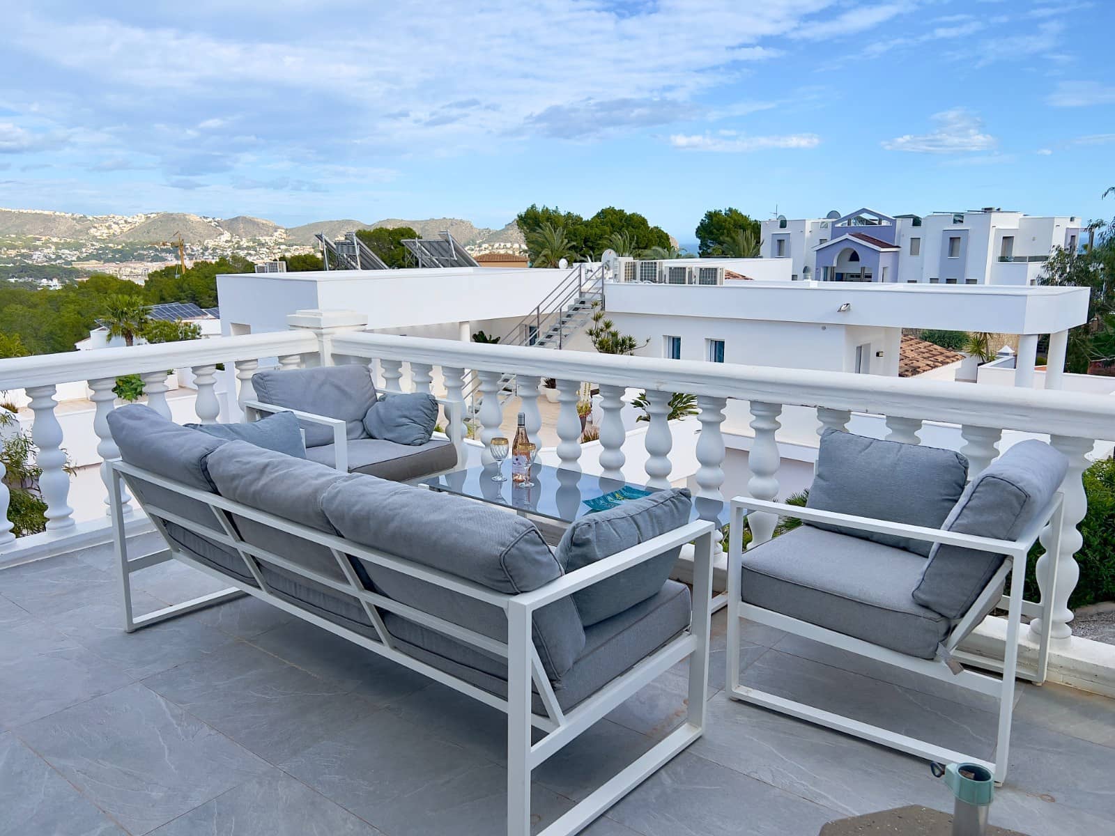 3 makuuhuone Huvila myytävänä paikassa Moraira mukana uima-altaan 
autotalli - 595 000 € (Ref: 9580364)