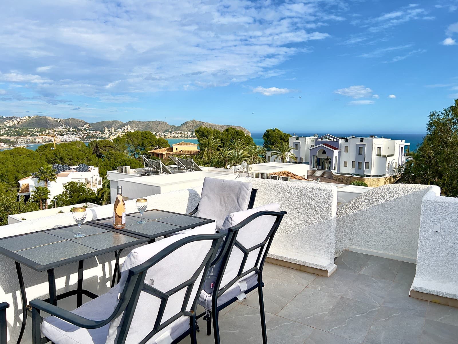 3 makuuhuone Huvila myytävänä paikassa Moraira mukana uima-altaan 
autotalli - 595 000 € (Ref: 9580364)