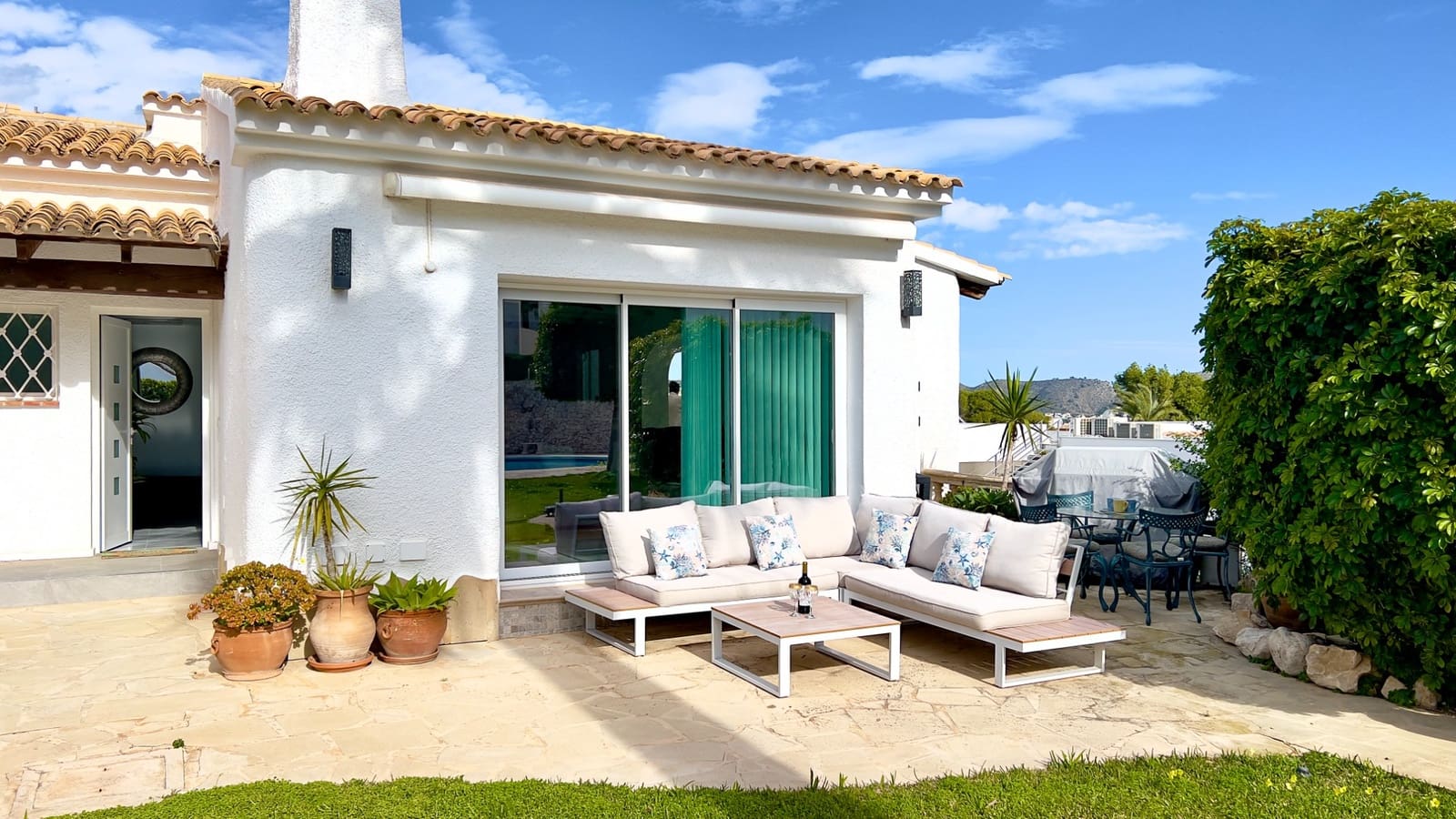 3 makuuhuone Huvila myytävänä paikassa Moraira mukana uima-altaan 
autotalli - 595 000 € (Ref: 9580364)