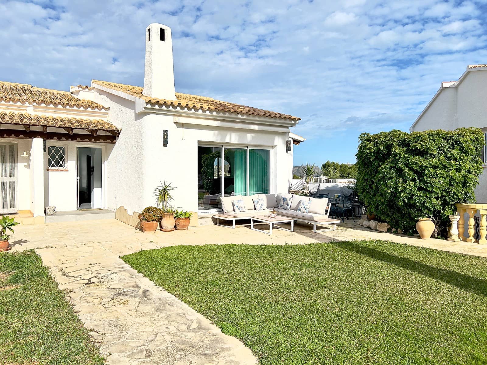 3 makuuhuone Huvila myytävänä paikassa Moraira mukana uima-altaan 
autotalli - 595 000 € (Ref: 9580364)