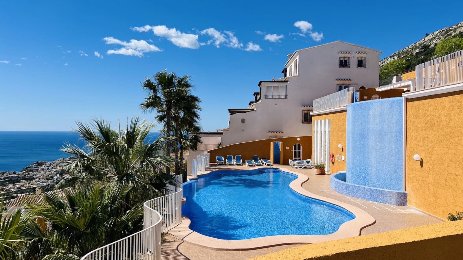 2 quarto Penthouse para venda em Cumbre del Sol com piscina - 410 000 € (Ref: 9592183)