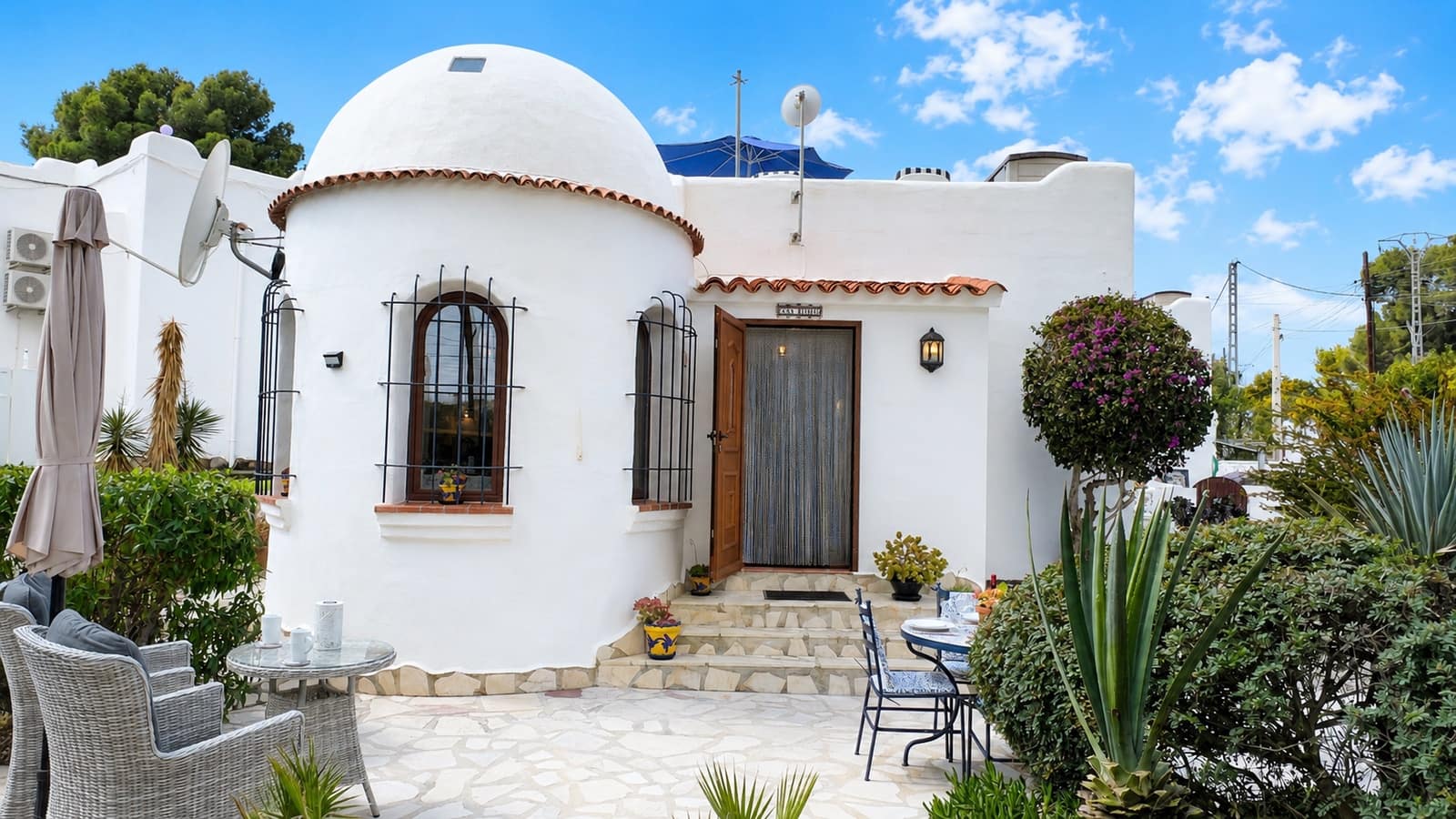 Chalet de 1 habitación en Moraira en venta con piscina garaje - 289.000 € (Ref: 9714047)
