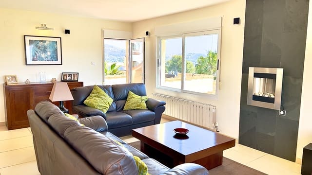 3 soveværelse Villa til salg i Pinar del Advocat - Cometa, Teulada-Moraira med swimmingpool garage - € 695.000 (Ref: 9720293)