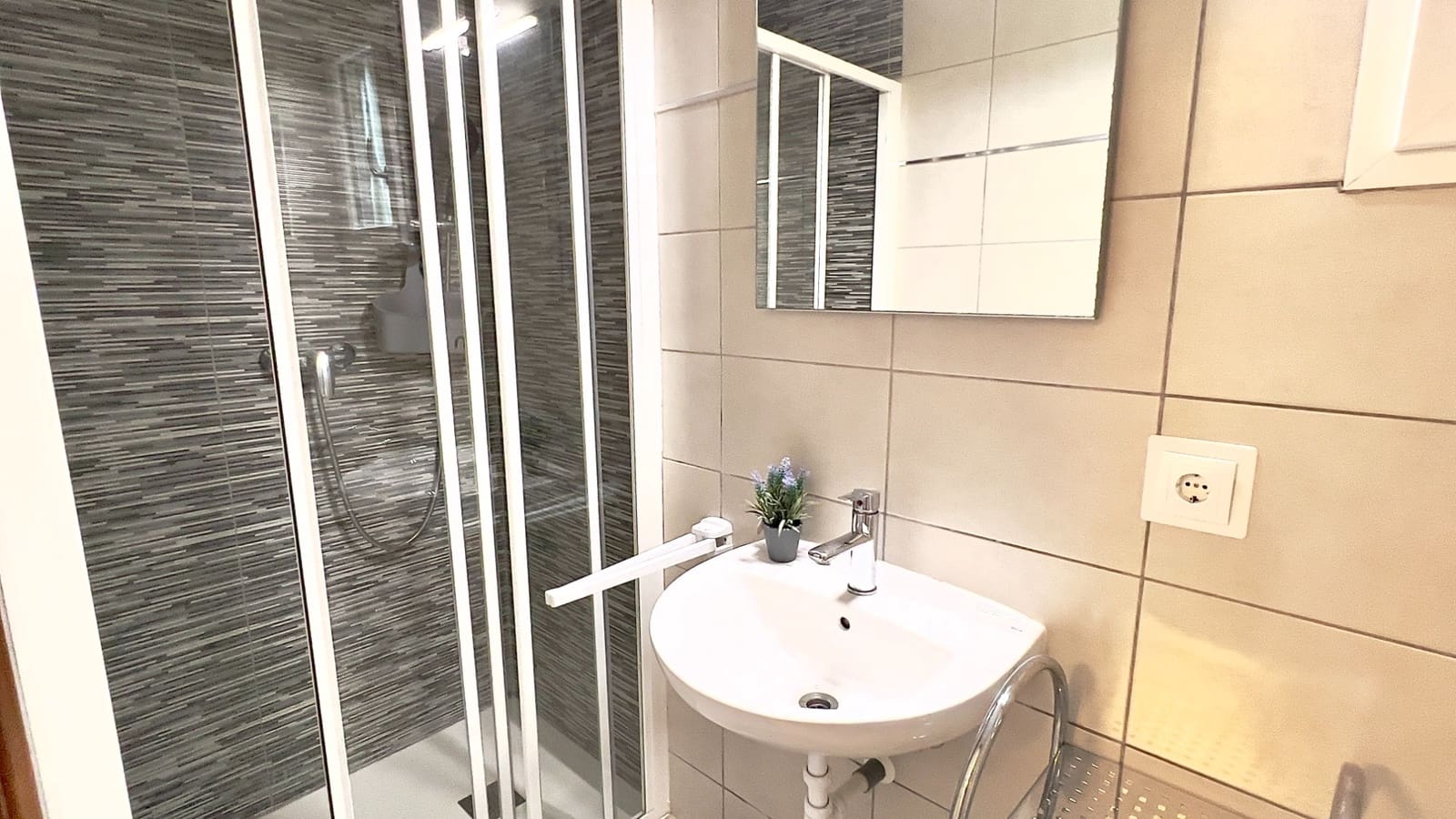 5 soverom Villa til salgs i Benissa med svømmebasseng garasje - € 565 000 (Ref: 9758124)