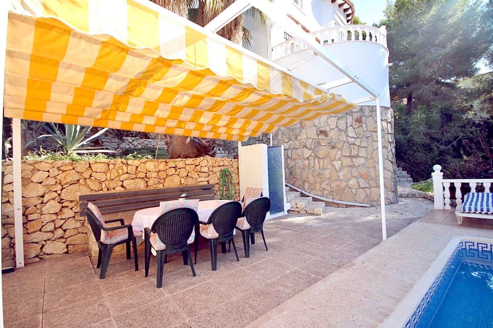 5 soverom Villa til salgs i Benissa med svømmebasseng garasje - € 565 000 (Ref: 9758124)