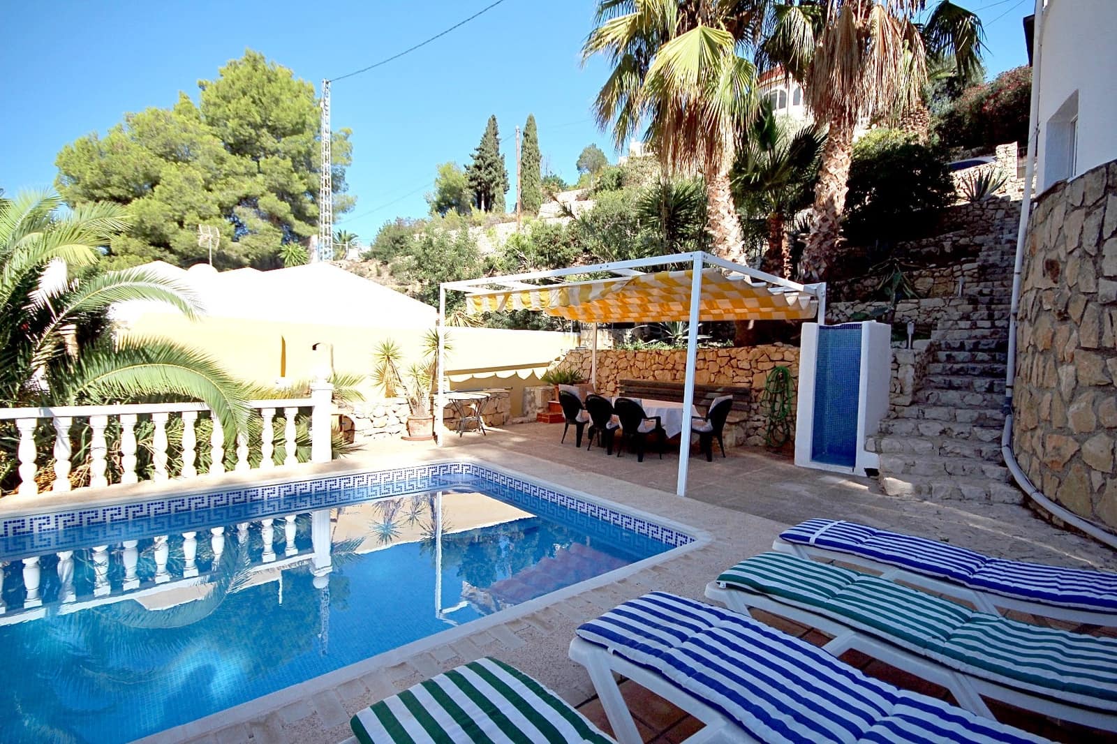 5 soverom Villa til salgs i Benissa med svømmebasseng garasje - € 565 000 (Ref: 9758124)