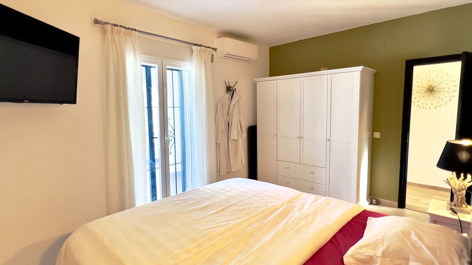 3 bedroom Villa for sale in Cumbre del Sol with pool - € 650,000 (Ref: 9773405)