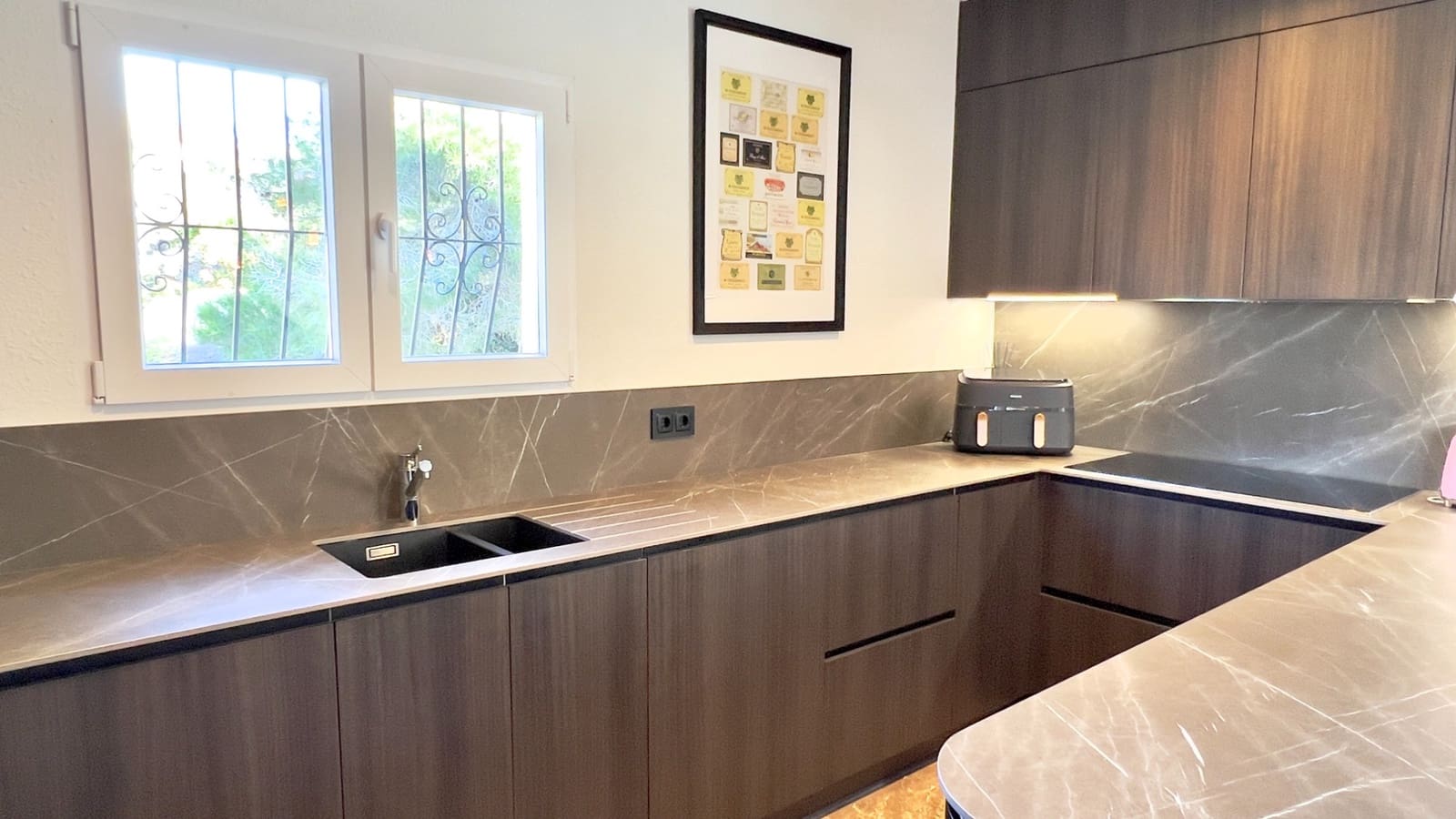 3 bedroom Villa for sale in Cumbre del Sol with pool - € 650,000 (Ref: 9773405)