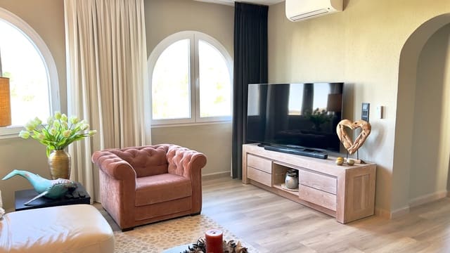 3 soveværelse Villa til salg i Cumbre del Sol, Benitachell / Benitatxell med swimmingpool - € 650.000 (Ref: 9773405)