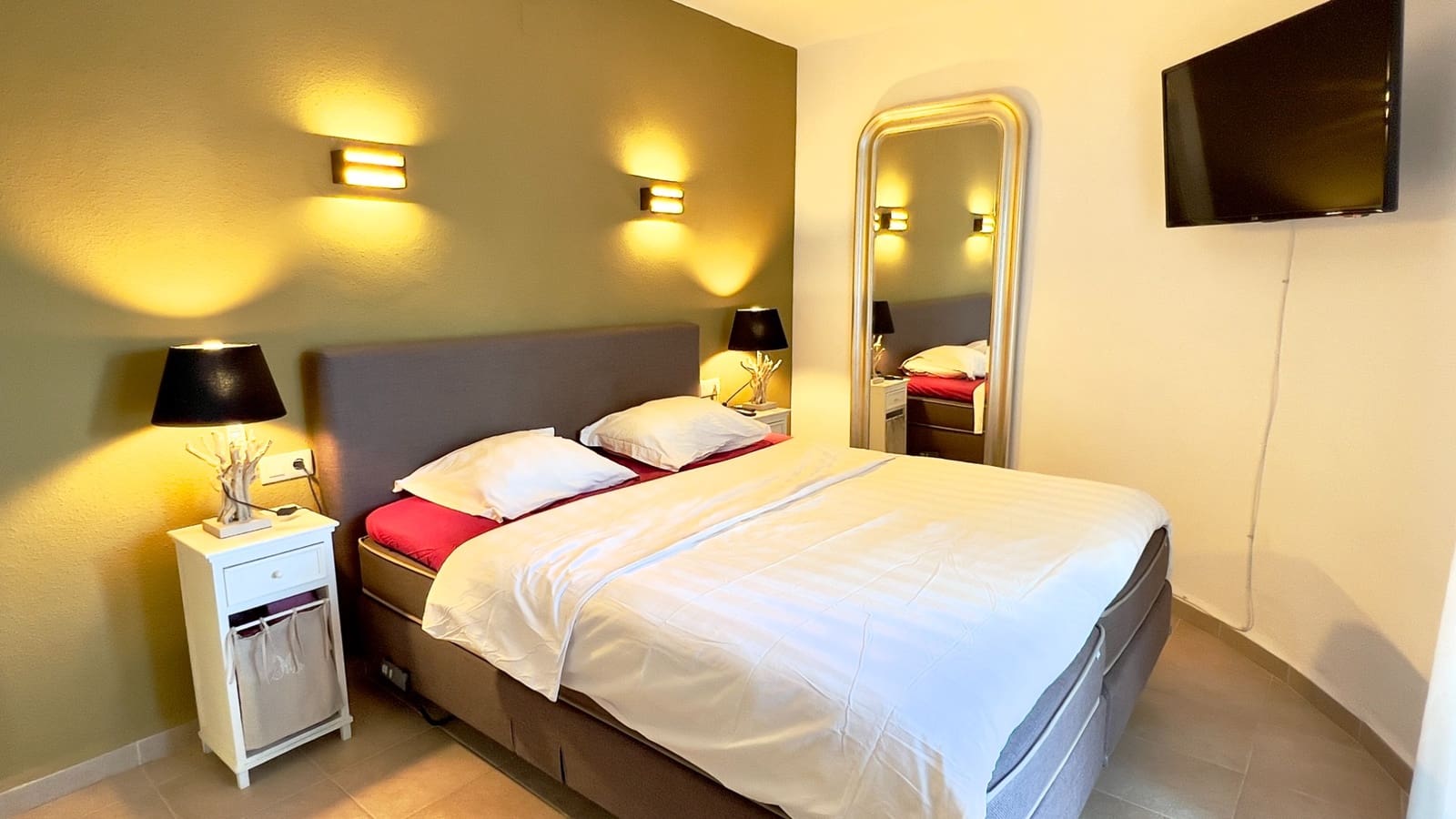 3 bedroom Villa for sale in Cumbre del Sol with pool - € 650,000 (Ref: 9773405)