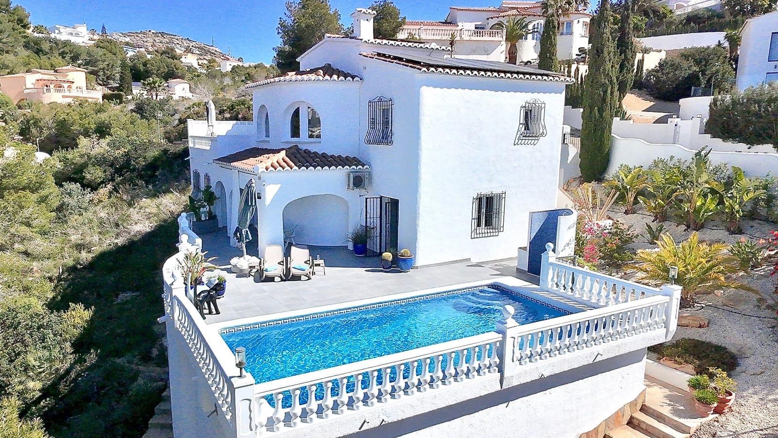 3 bedroom Villa for sale in Cumbre del Sol with pool - € 650,000 (Ref: 9773405)