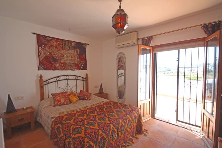 3 Zimmer Villa zu verkaufen in Moraira mit Pool - 435.000 € (Ref: 9818450)