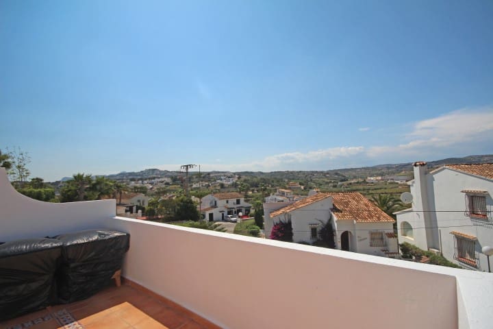 3 Zimmer Villa zu verkaufen in Moraira mit Pool - 435.000 € (Ref: 9818450)
