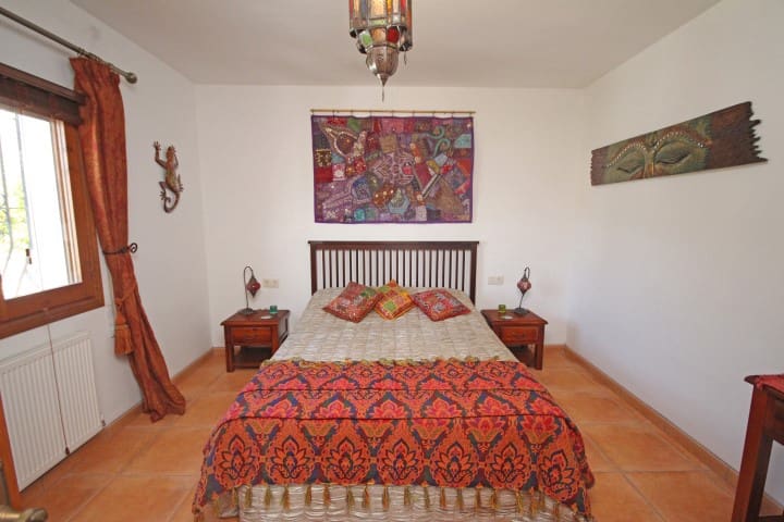 3 Zimmer Villa zu verkaufen in Moraira mit Pool - 435.000 € (Ref: 9818450)