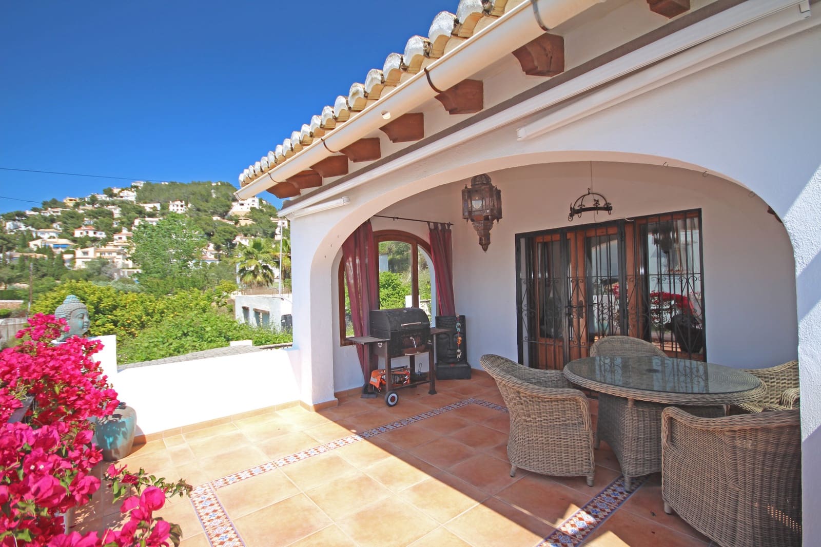3 Zimmer Villa zu verkaufen in Moraira mit Pool - 435.000 € (Ref: 9818450)