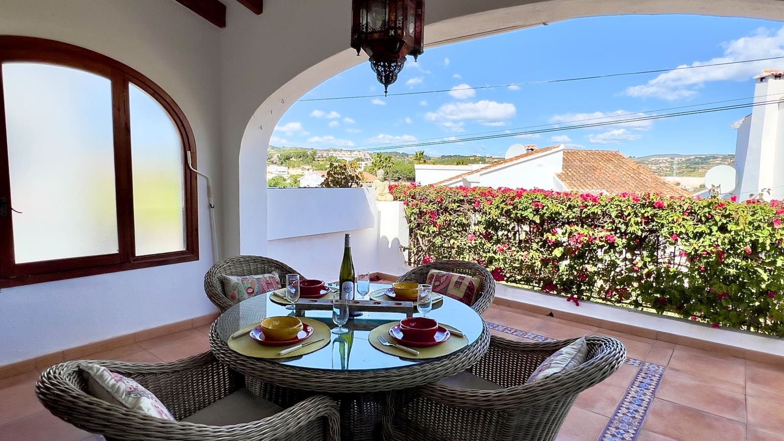 2 bedroom Villa for sale in Moraira with pool - € 435,000 (Ref: 9818450)