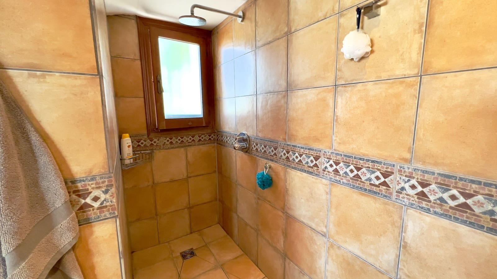 2 bedroom Villa for sale in Moraira with pool - € 435,000 (Ref: 9818450)