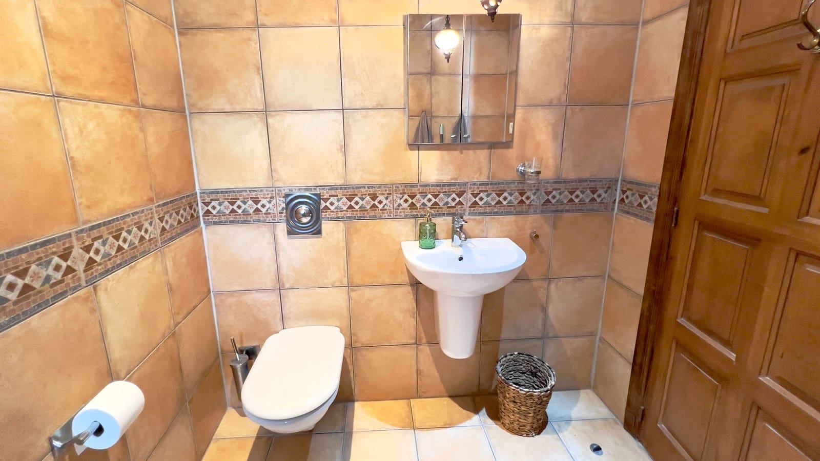 2 bedroom Villa for sale in Moraira with pool - € 435,000 (Ref: 9818450)