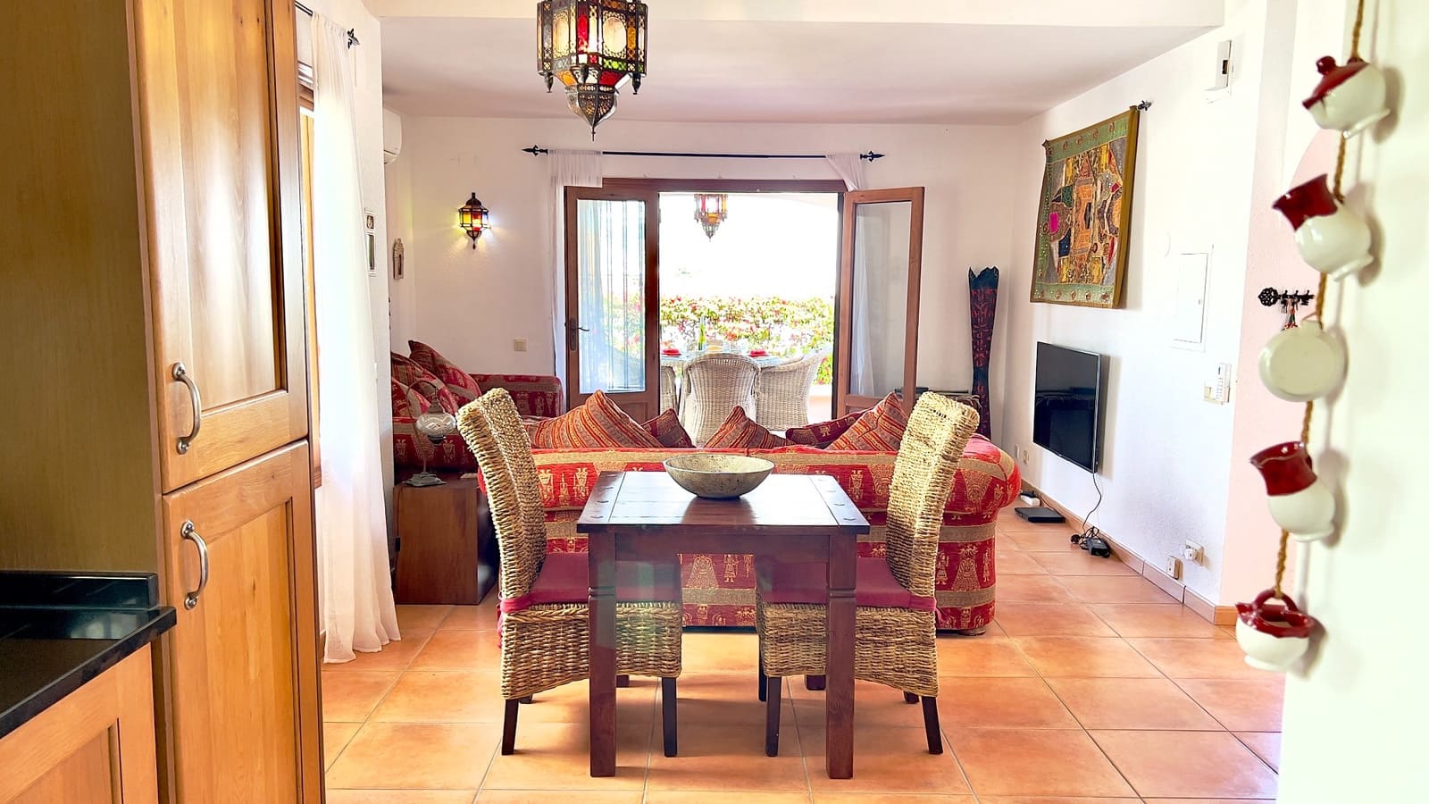 2 bedroom Villa for sale in Moraira with pool - € 435,000 (Ref: 9818450)
