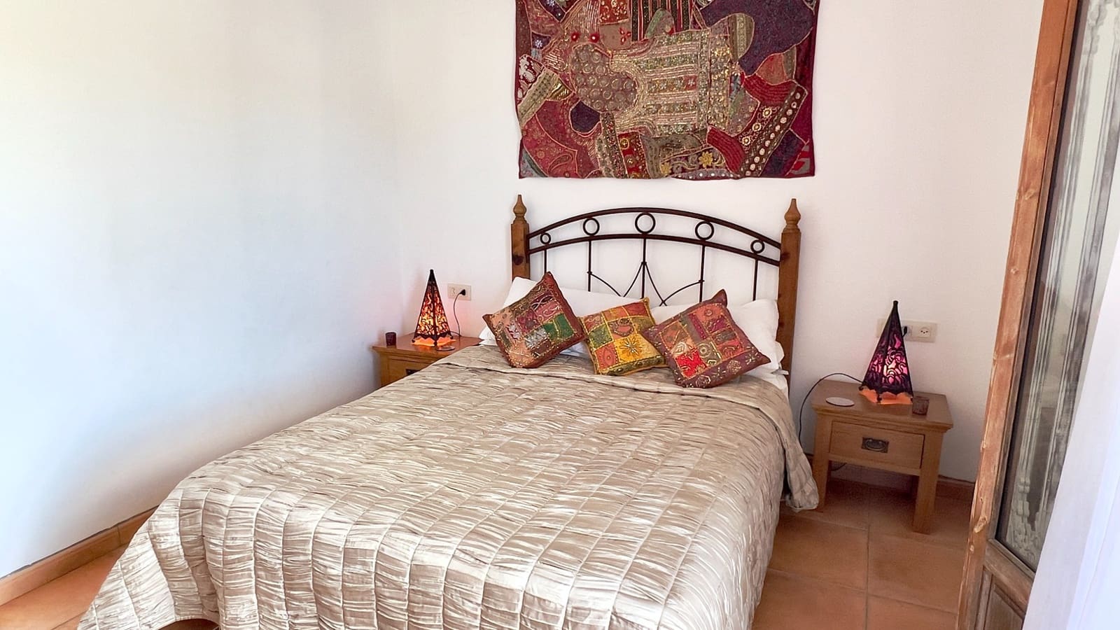 2 bedroom Villa for sale in Moraira with pool - € 435,000 (Ref: 9818450)