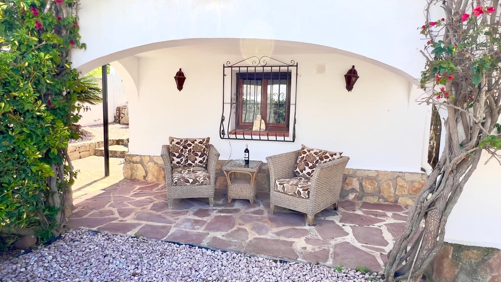 2 bedroom Villa for sale in Moraira with pool - € 435,000 (Ref: 9818450)