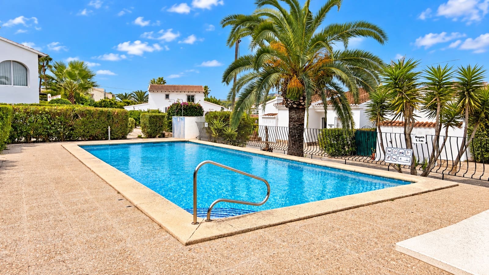 2 soveværelse Villa til salg i Moraira med swimmingpool garage - € 435.000 (Ref: 9818450)