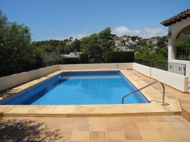 3 soveværelse Villa til salg i Benissa med swimmingpool garage - € 720.000 (Ref: 9819289)