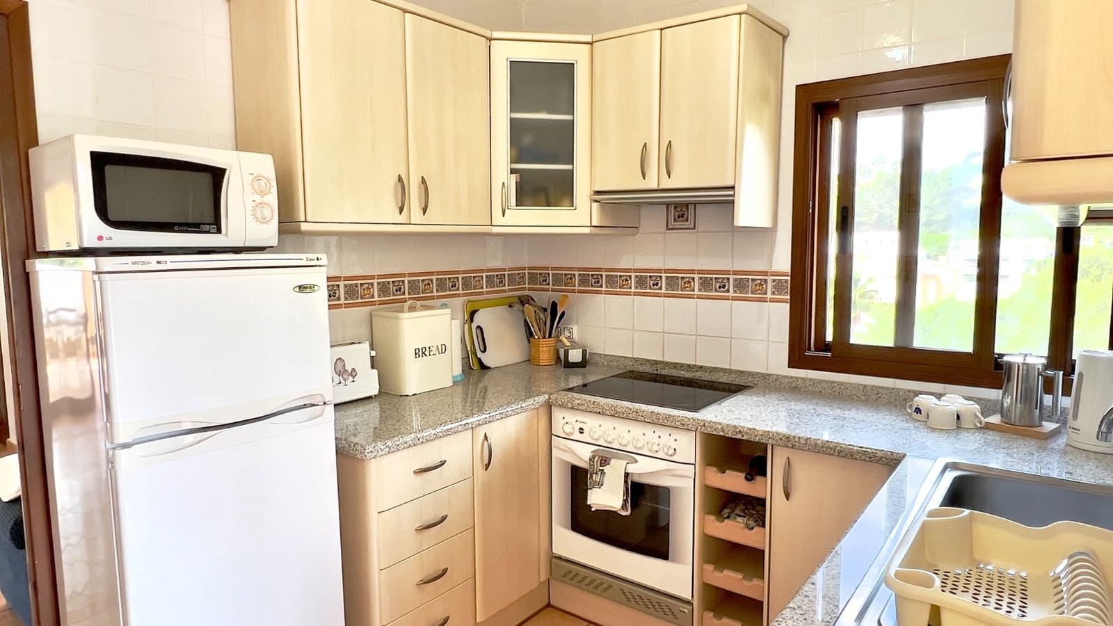 3 soveværelse Villa til salg i Benissa med swimmingpool garage - € 720.000 (Ref: 9819289)