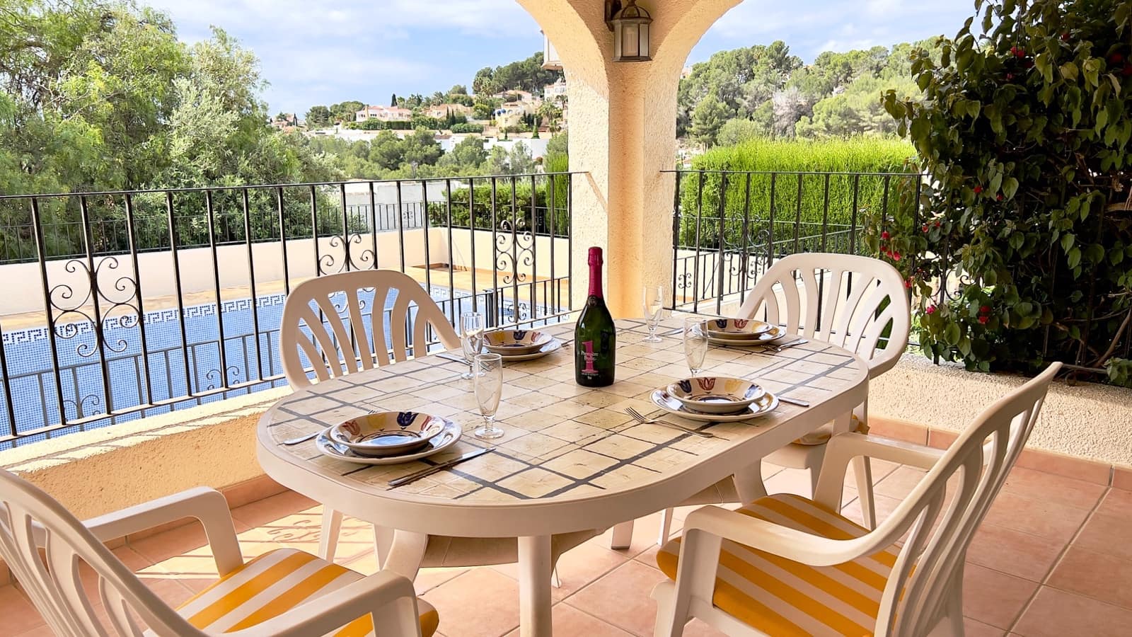 3 soveværelse Villa til salg i Benissa med swimmingpool garage - € 720.000 (Ref: 9819289)