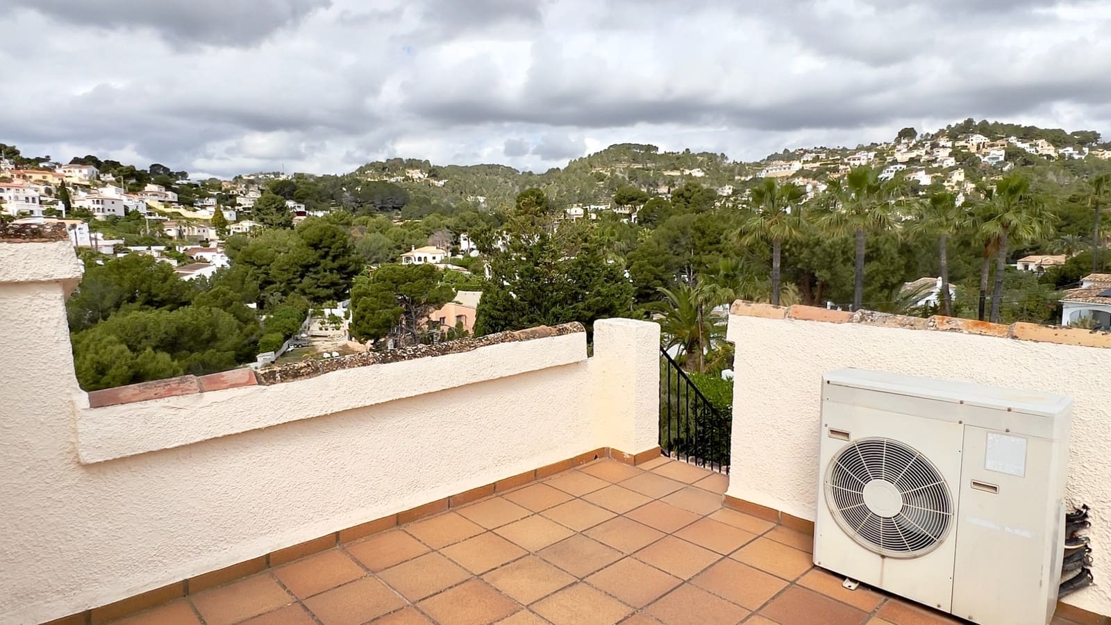 3 soveværelse Villa til salg i Benissa med swimmingpool garage - € 720.000 (Ref: 9819289)