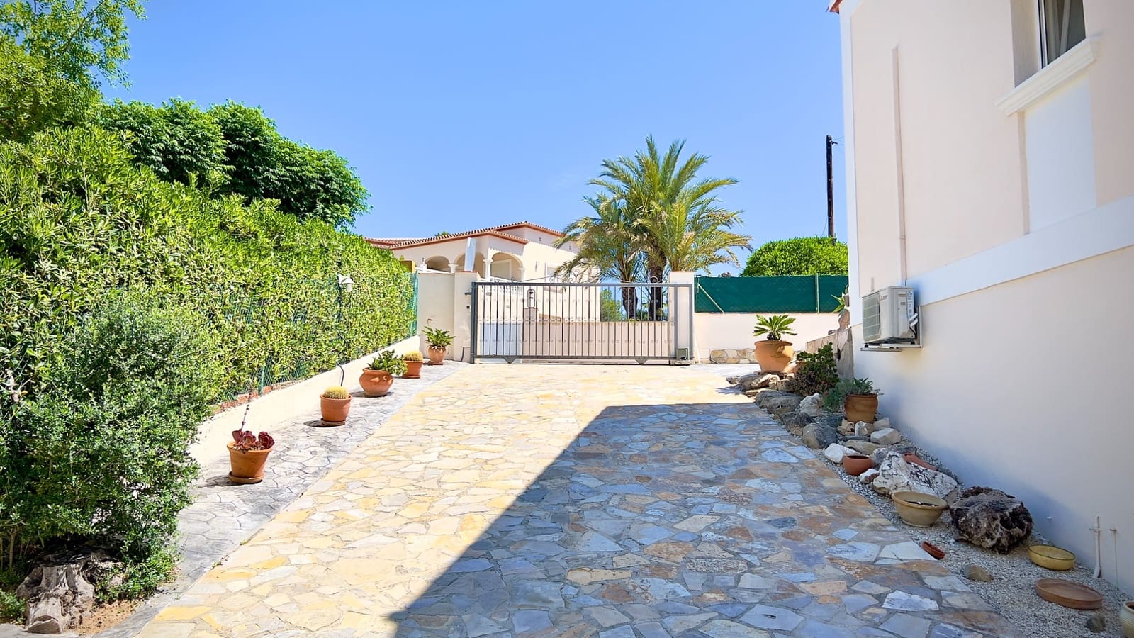 2 bedroom Villa for sale in Javea / Xabia with pool garage - € 1,190,000 (Ref: 9838499)