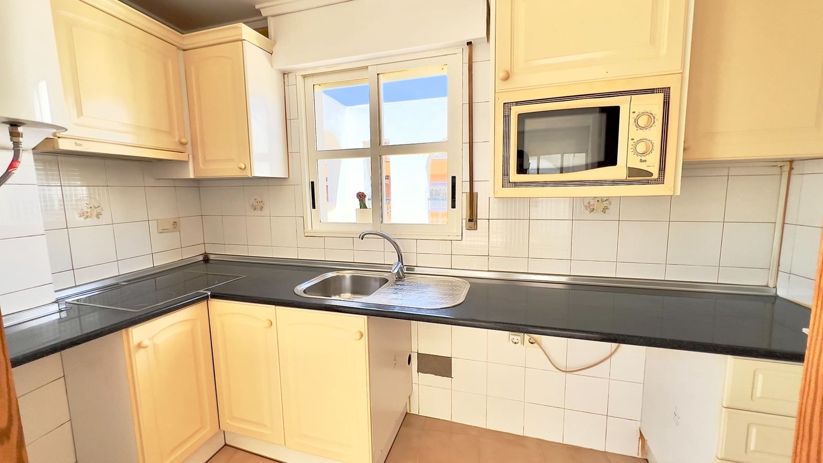 1 bedroom Penthouse for sale in Moraira - € 279,000 (Ref: 9848198)