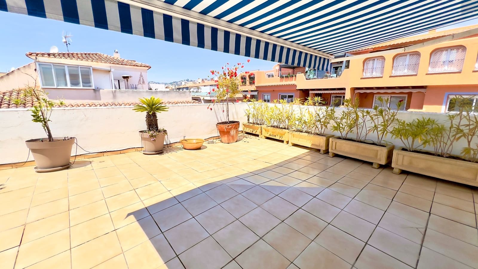 1 bedroom Penthouse for sale in Moraira - € 279,000 (Ref: 9848198)