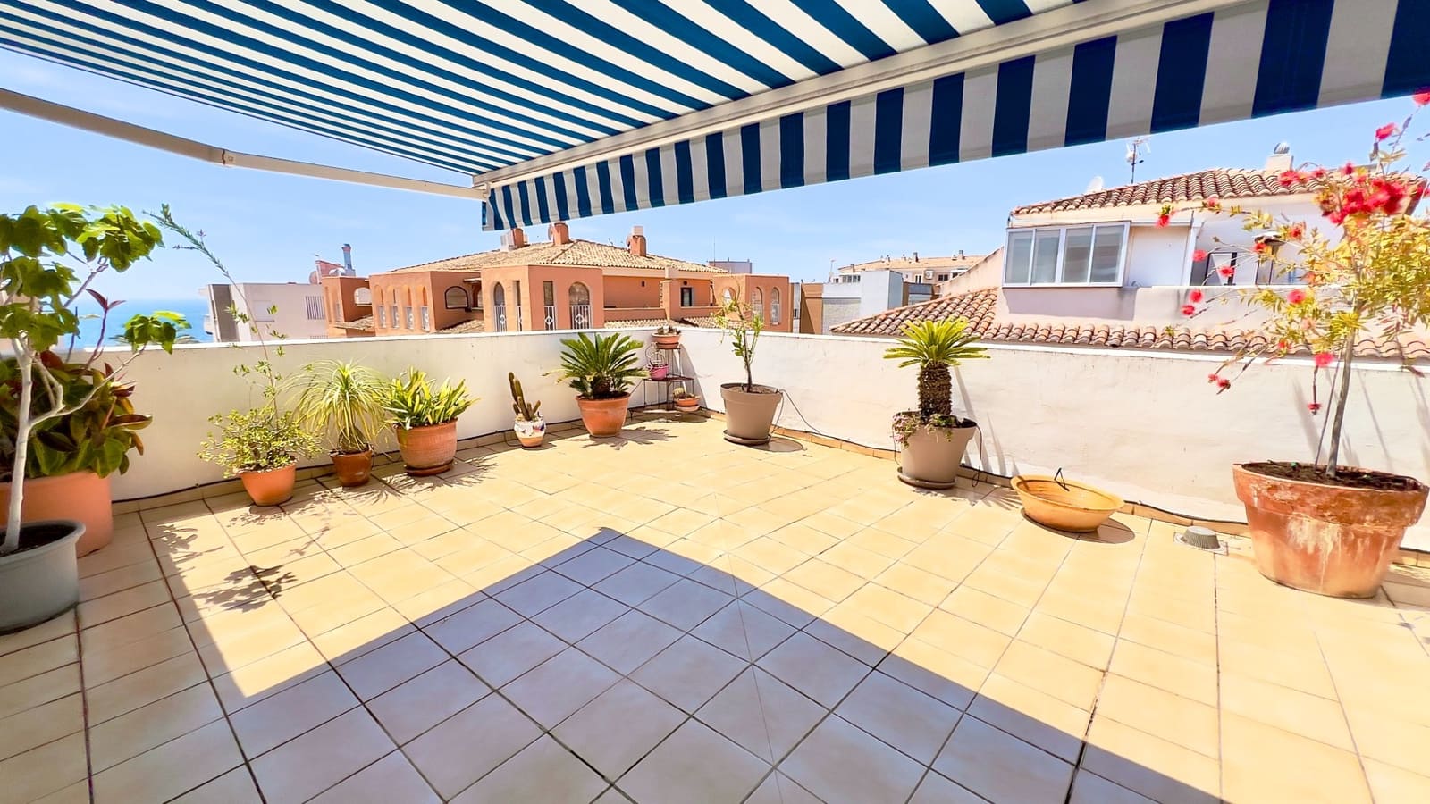 1 bedroom Penthouse for sale in Moraira - € 279,000 (Ref: 9848198)