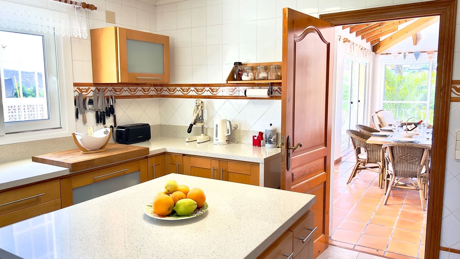 6 soverom Villa til salgs i Moraira med svømmebasseng - € 1 075 000 (Ref: 9858856)